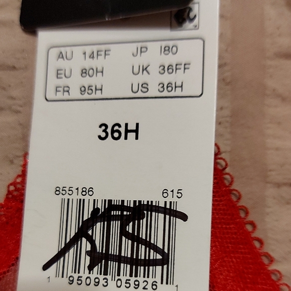 Wacoal Scarlet Lace Bra - Picture 3 of 7